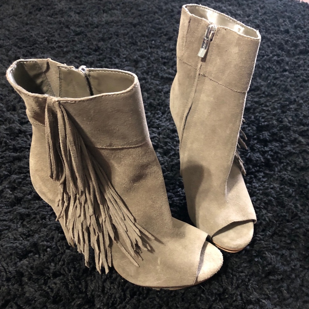 BCBG Heels
